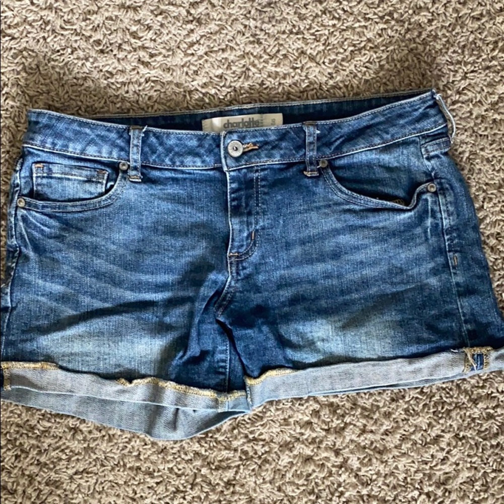 Cute low rise, shorts